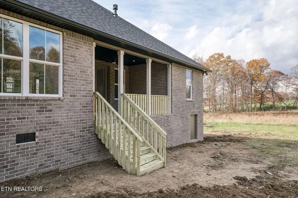 279 Catoosa Ridge Drive Crossville TN 38571