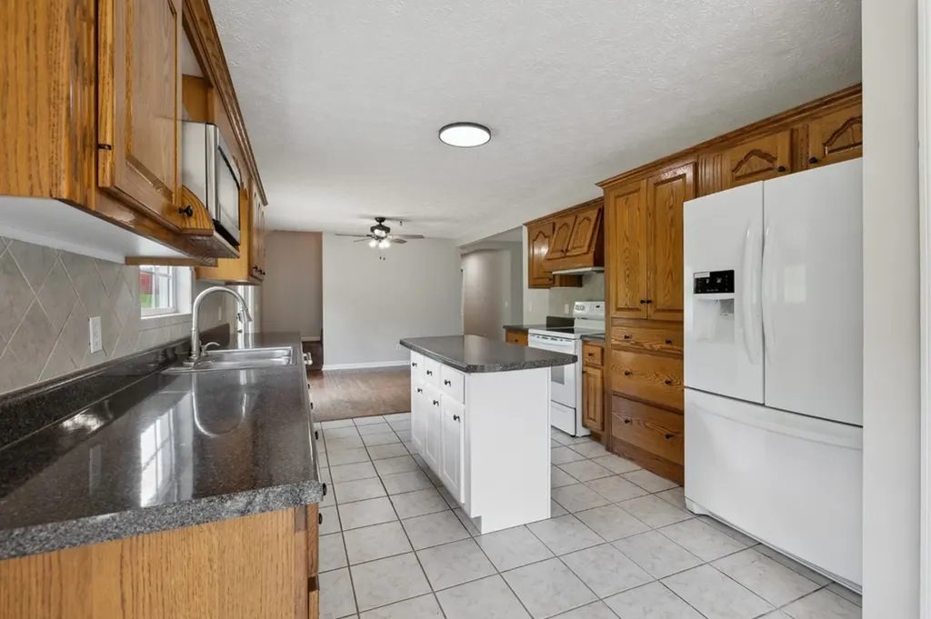 121 Lock Seven Lane Carthage TN 37030