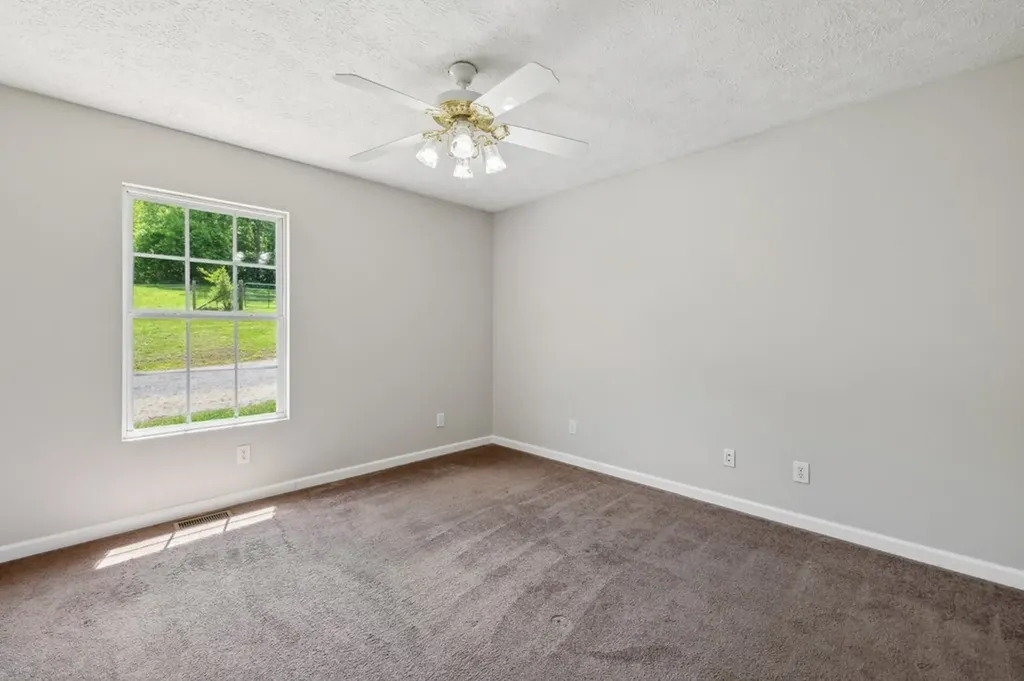 121 Lock Seven Lane Carthage TN 37030