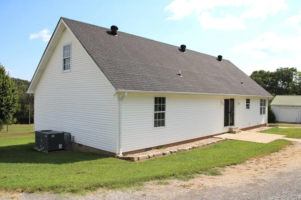 121 Lock Seven Lane Carthage TN 37030