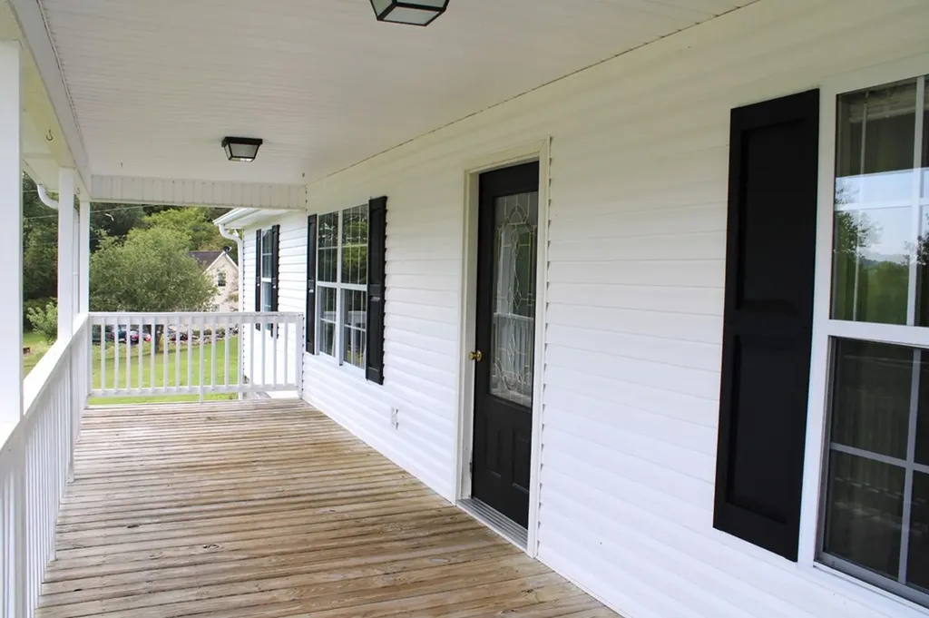 121 Lock Seven Lane Carthage TN 37030