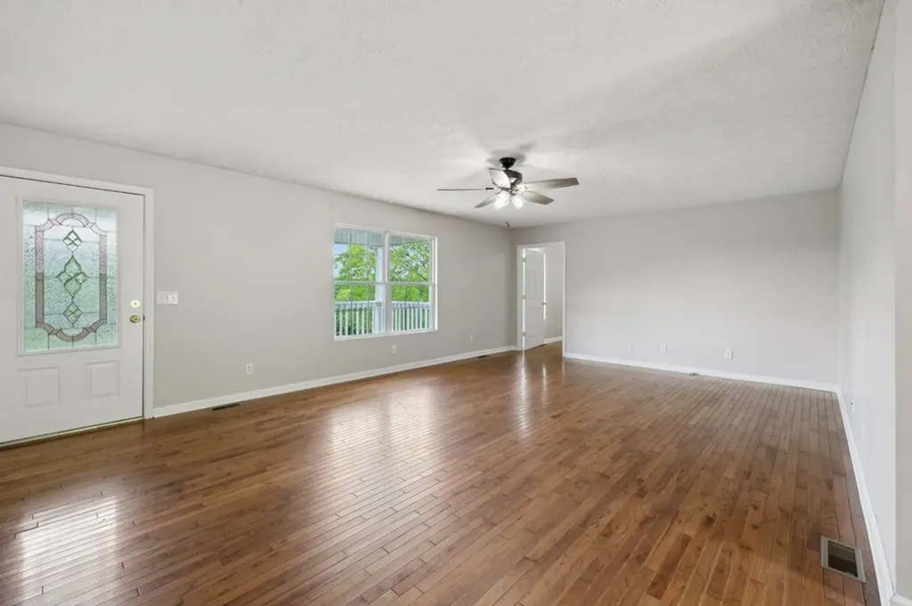 121 Lock Seven Lane Carthage TN 37030