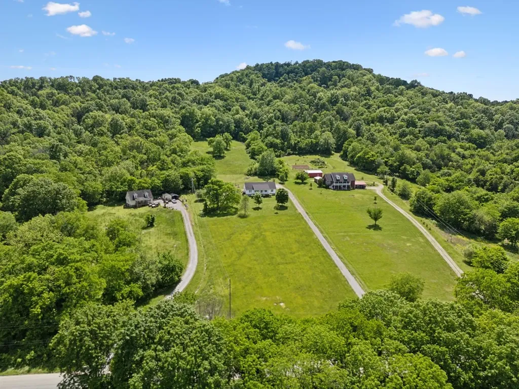 121 Lock Seven Lane Carthage TN 37030