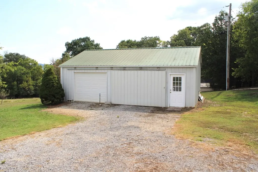 121 Lock Seven Lane Carthage TN 37030