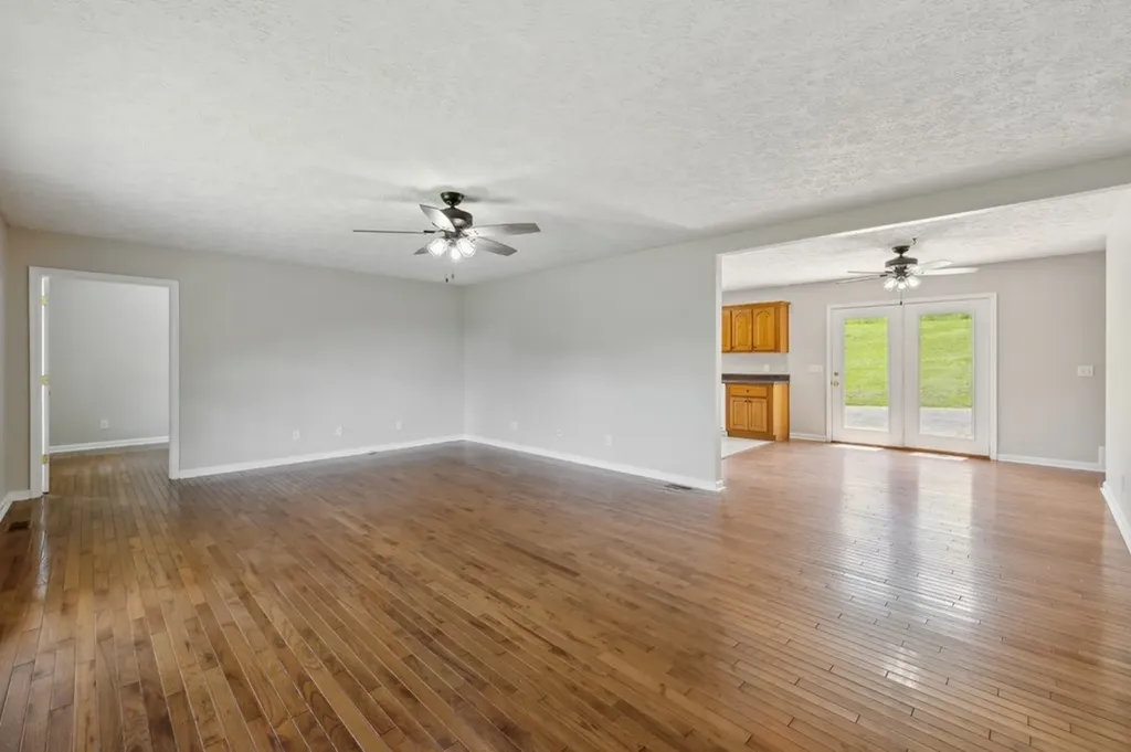 121 Lock Seven Lane Carthage TN 37030