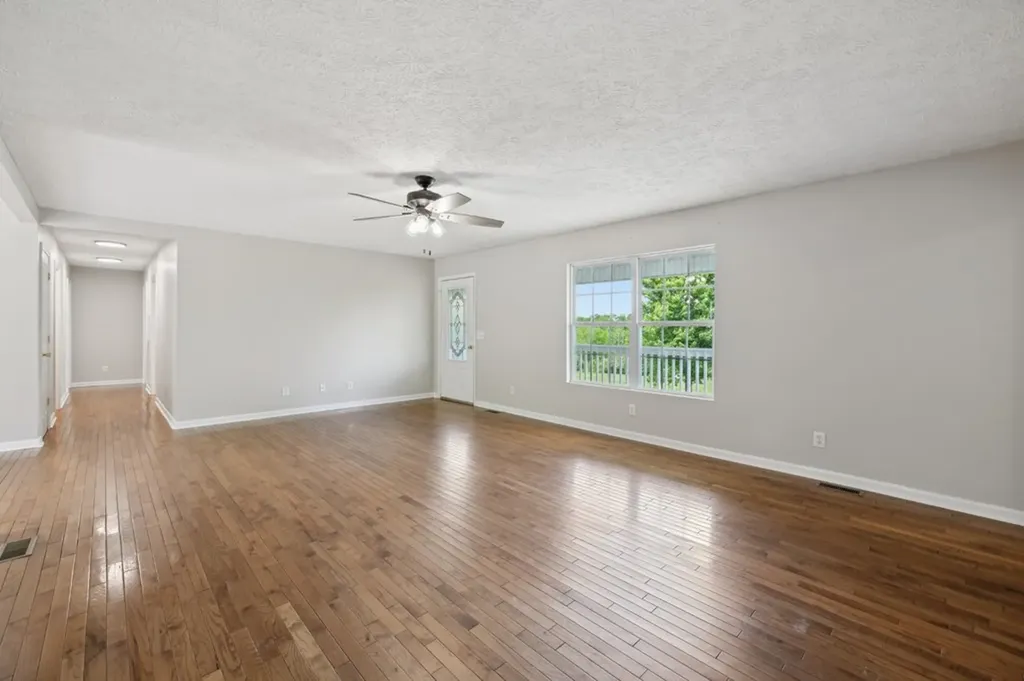 121 Lock Seven Lane Carthage TN 37030