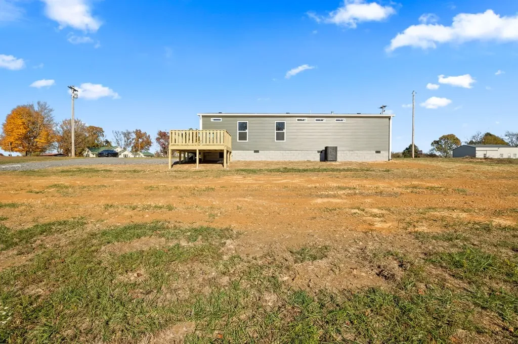 20 Pumpkintown Road Lafayette TN 37083