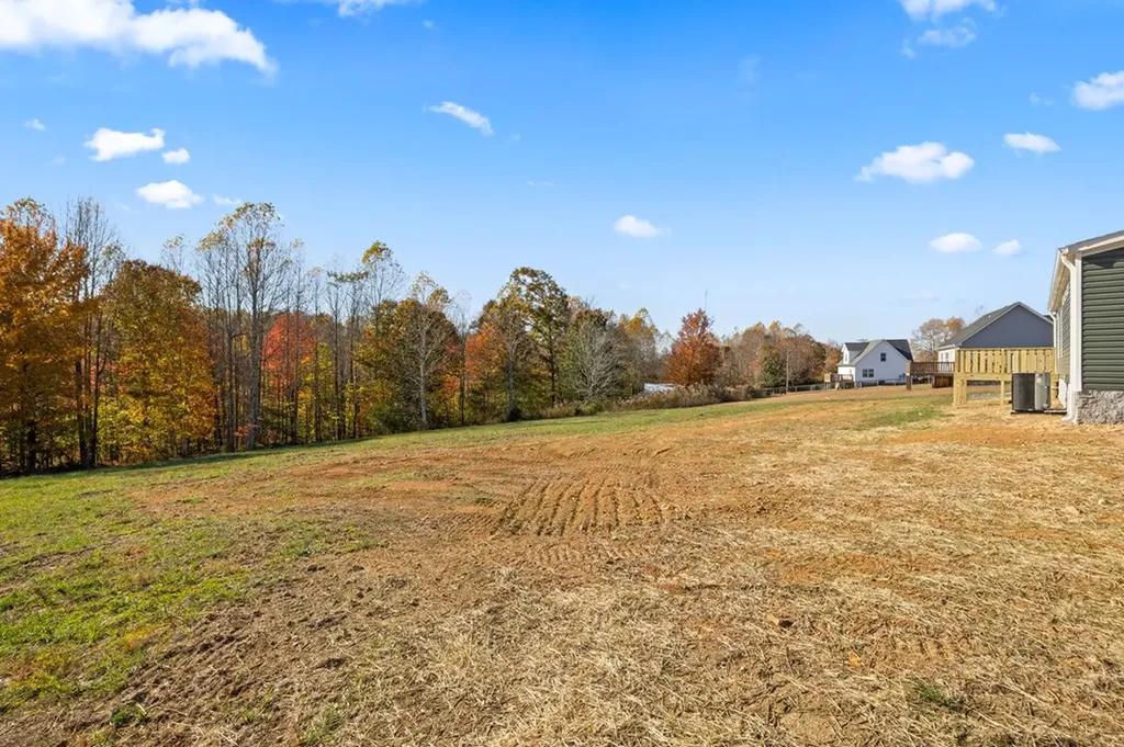 20 Pumpkintown Road Lafayette TN 37083