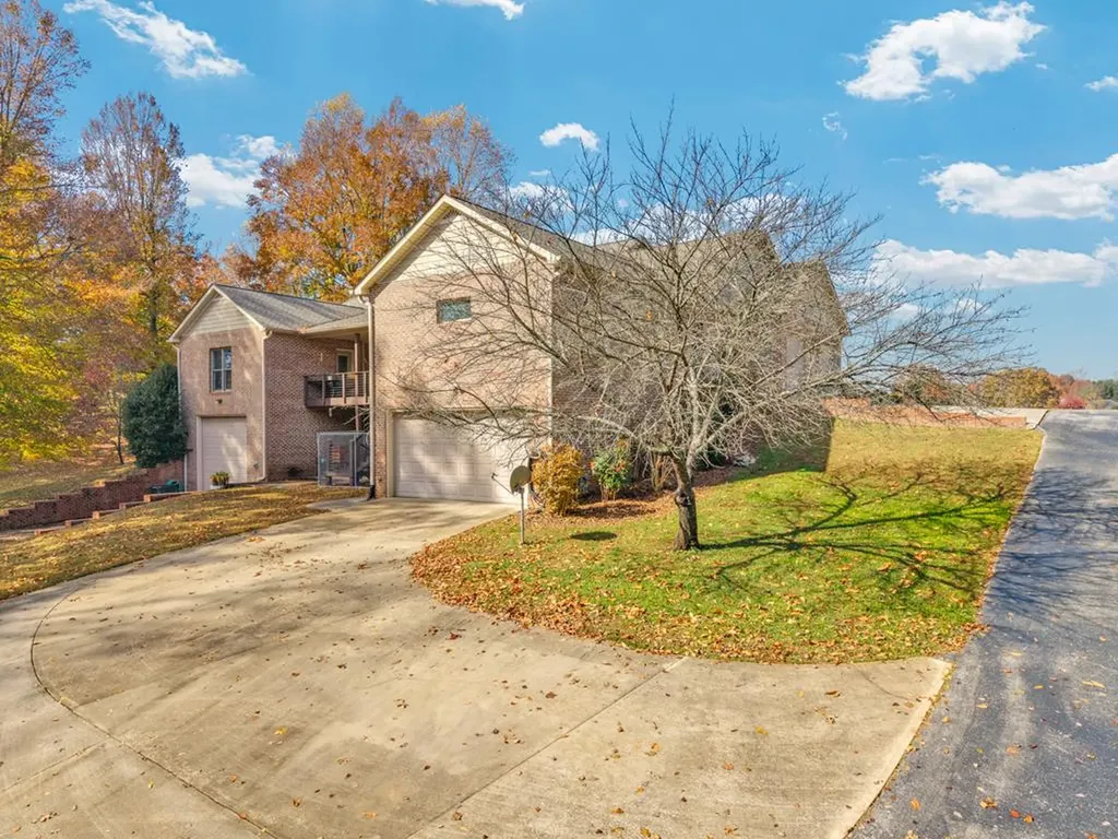 147 Sunrise Ridge Drive Sparta TN 38583