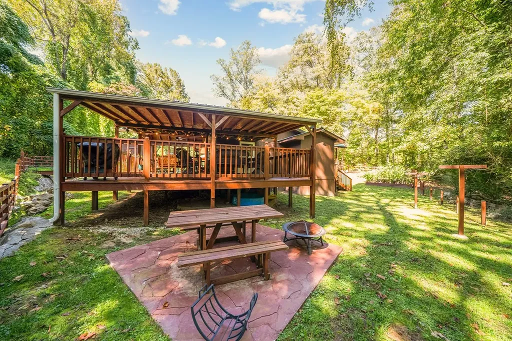 131 Longmire Road Rockwood TN 37854