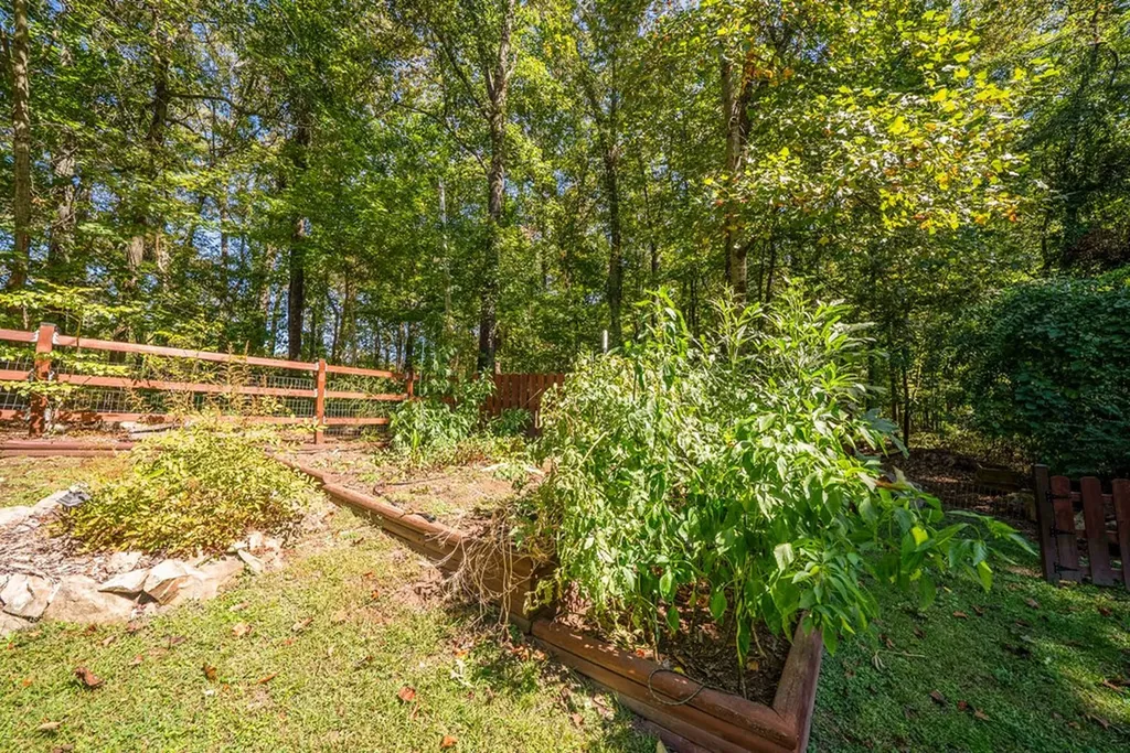 131 Longmire Road Rockwood TN 37854