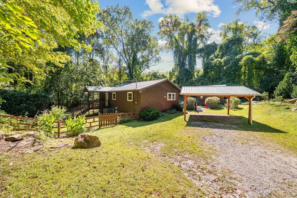 131 Longmire Road Rockwood TN 37854