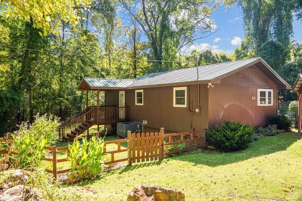 131 Longmire Road Rockwood TN 37854