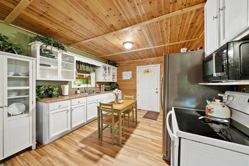 131 Longmire Road Rockwood TN 37854