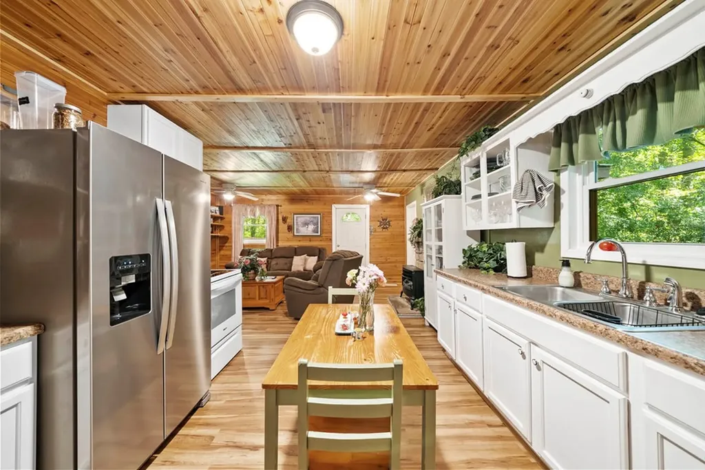 131 Longmire Road Rockwood TN 37854