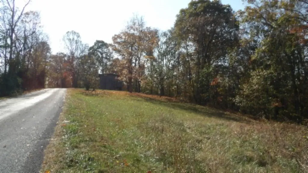 8.60AC Moss Arcot Road Celina TN 38551