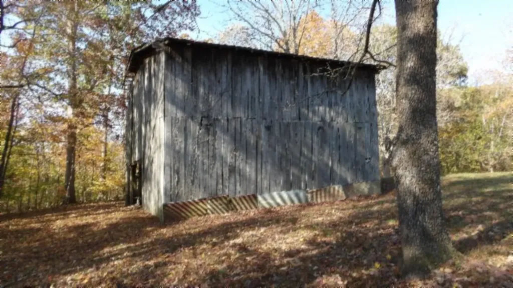 8.60AC Moss Arcot Road Celina TN 38551