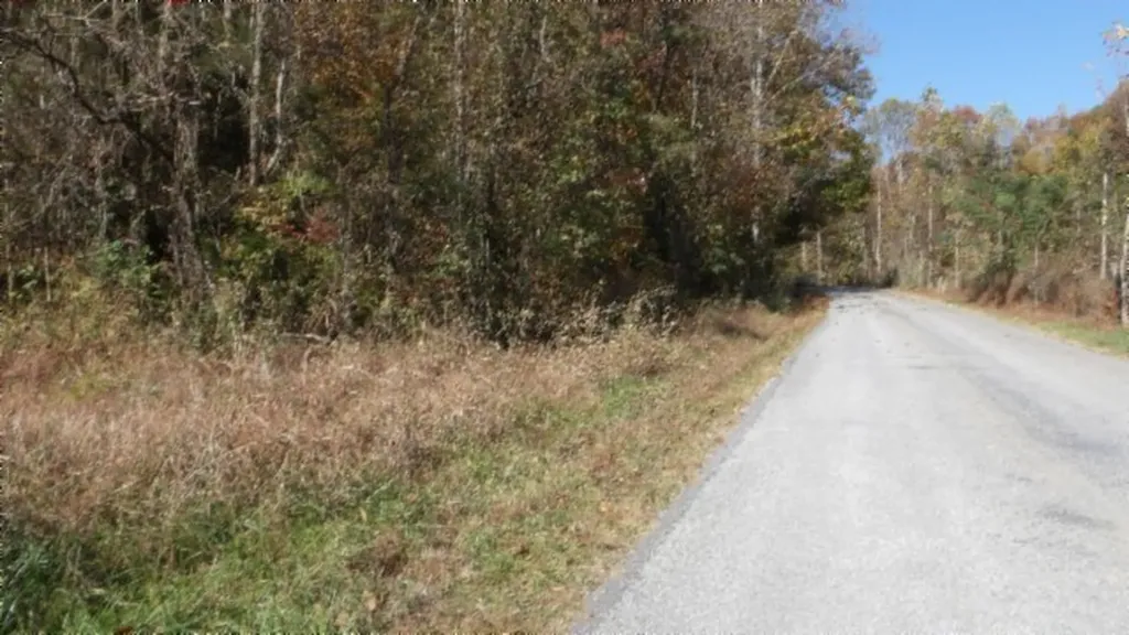 8.60AC Moss Arcot Road Celina TN 38551
