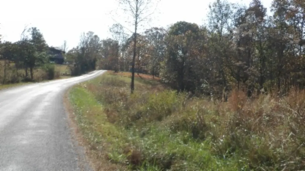 8.60AC Moss Arcot Road Celina TN 38551