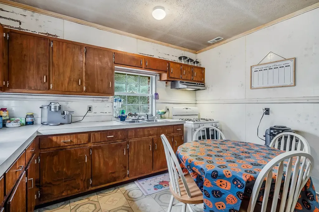 345 Jw Farris Drive Sparta TN 38583