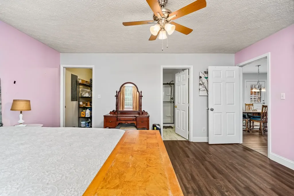 19 Honeysuckle Road Pikeville TN 37367