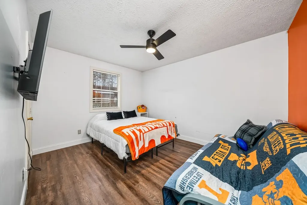 19 Honeysuckle Road Pikeville TN 37367