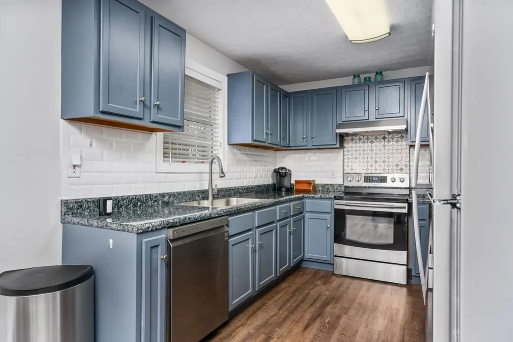 19 Honeysuckle Road Pikeville TN 37367