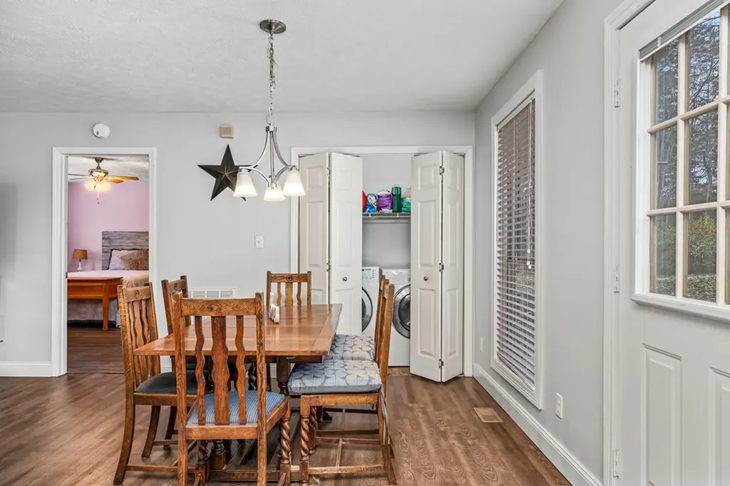 19 Honeysuckle Road Pikeville TN 37367