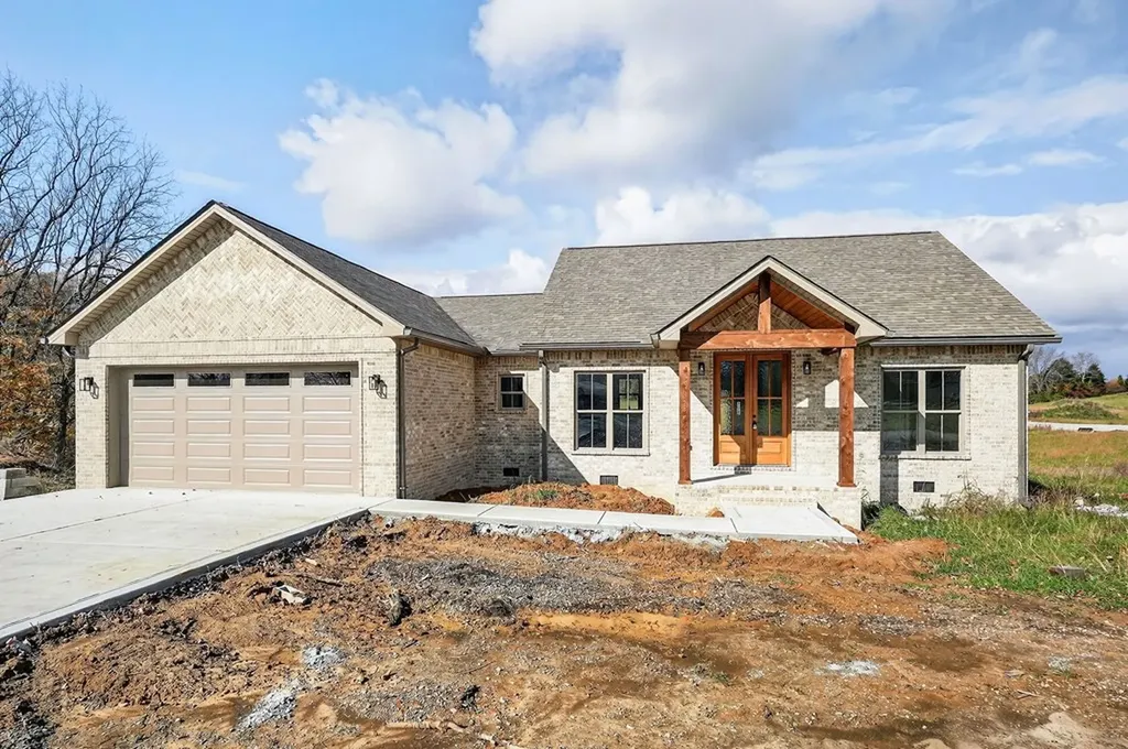 136 E Mccormick Road Livingston TN 38570