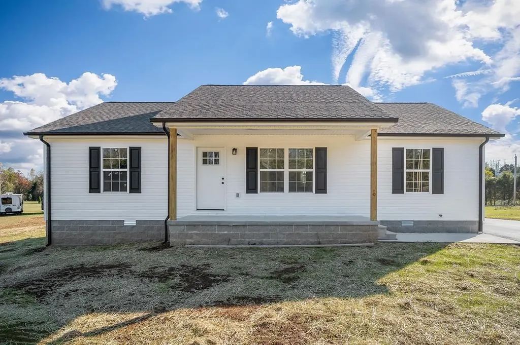 110 Armstrong Road Doyle TN 38559