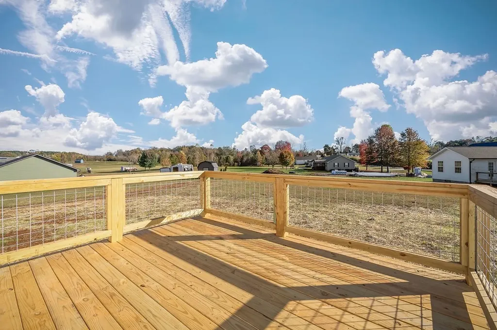 110 Armstrong Road Doyle TN 38559