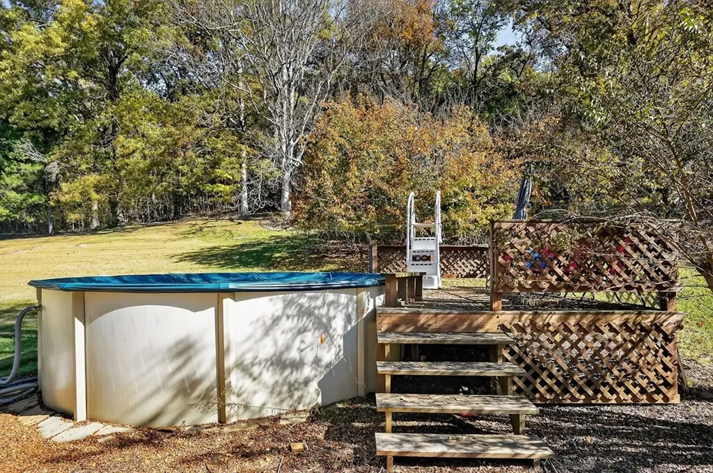 3300 Roberts Matthews Highway Sparta TN 38583