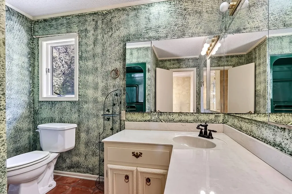 3300 Roberts Matthews Highway Sparta TN 38583