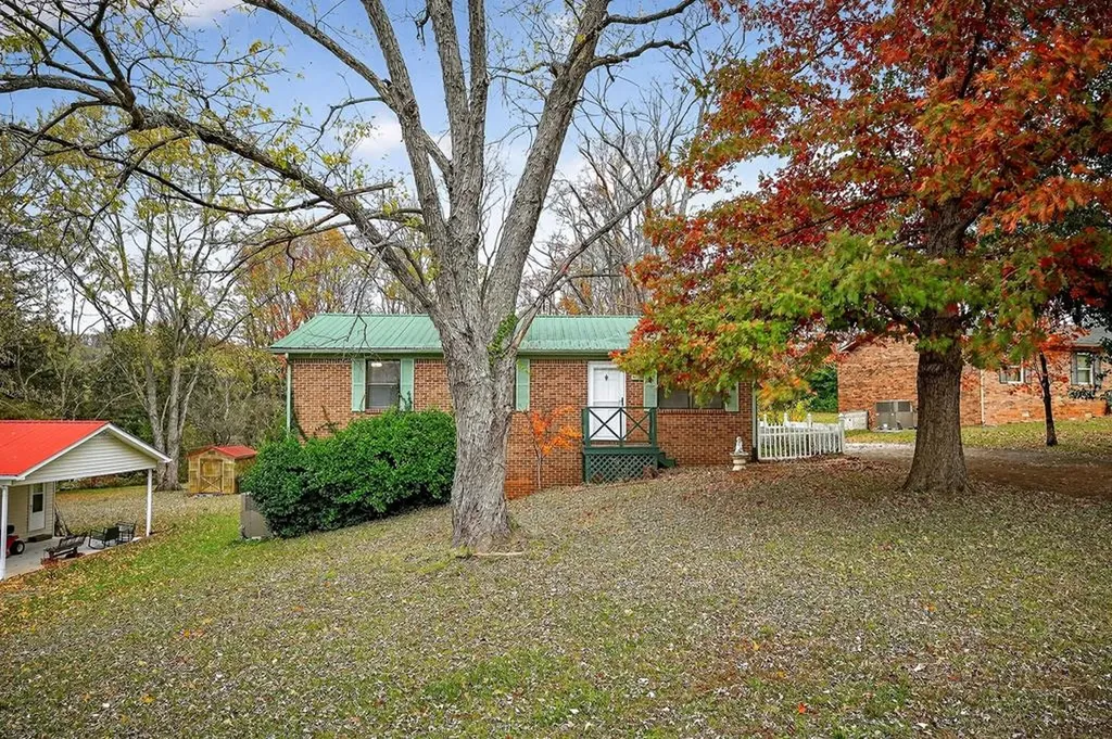 3382 Dietz Drive Cookeville TN 38506