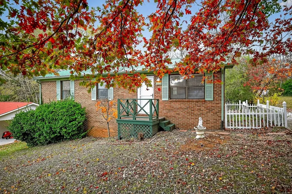 3382 Dietz Drive Cookeville TN 38506