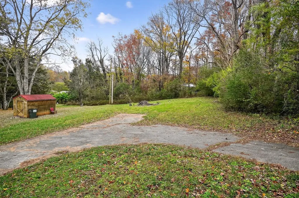 3382 Dietz Drive Cookeville TN 38506