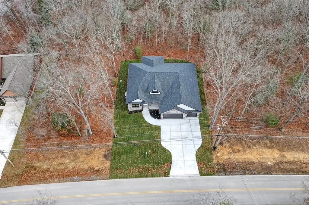 605 Westchester Drive Crossville TN 38558