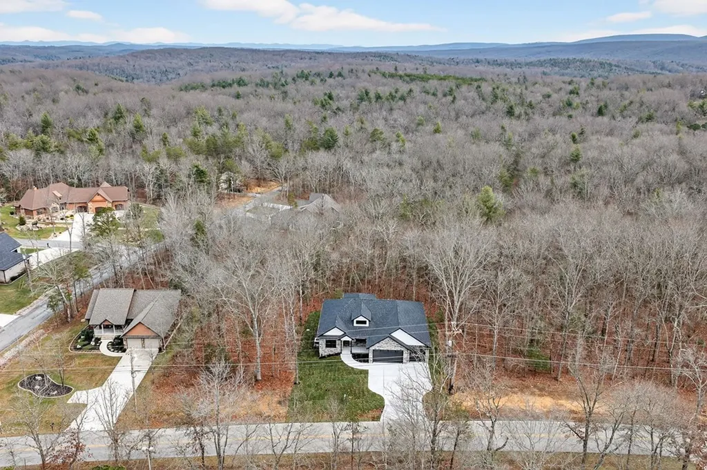 605 Westchester Drive Crossville TN 38558