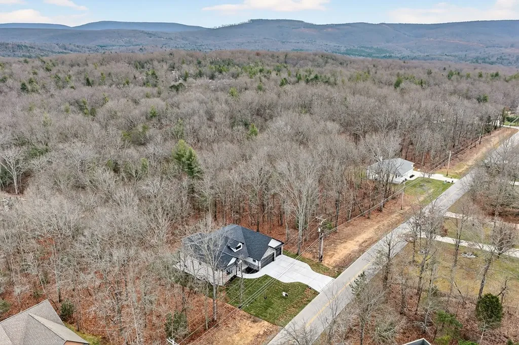 605 Westchester Drive Crossville TN 38558