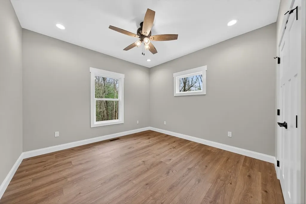 157 Natchez Circle Crossville TN 38558