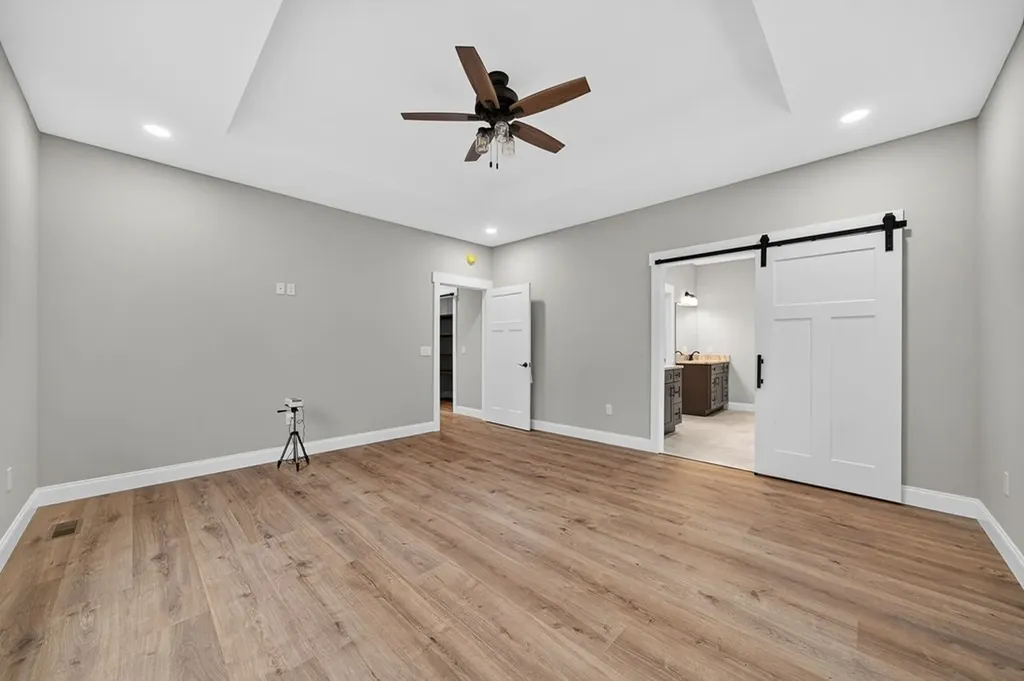 157 Natchez Circle Crossville TN 38558