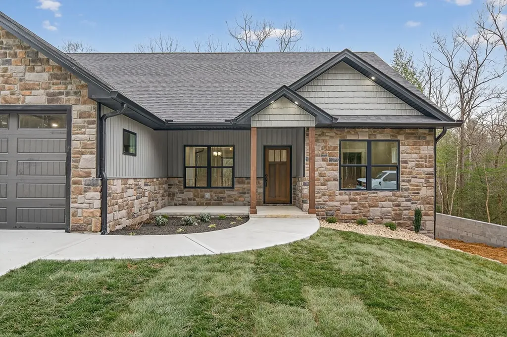 157 Natchez Circle Crossville TN 38558