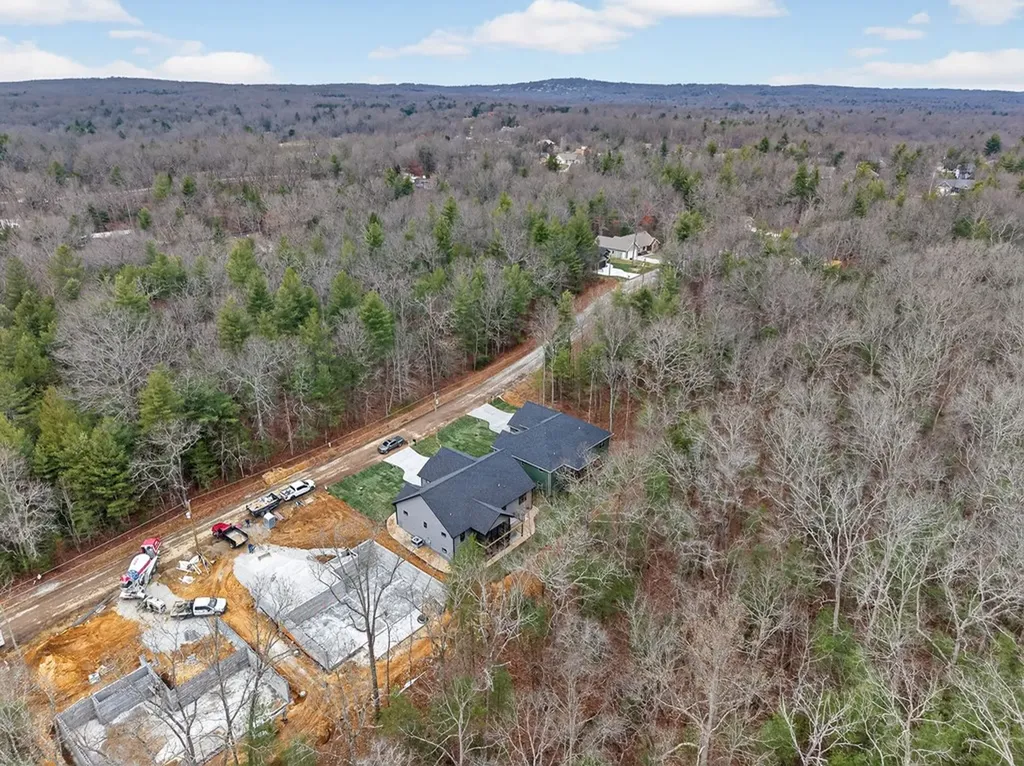 157 Natchez Circle Crossville TN 38558