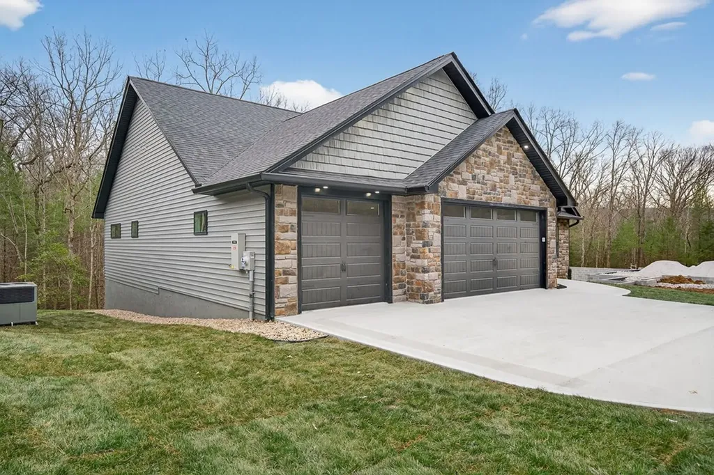 157 Natchez Circle Crossville TN 38558