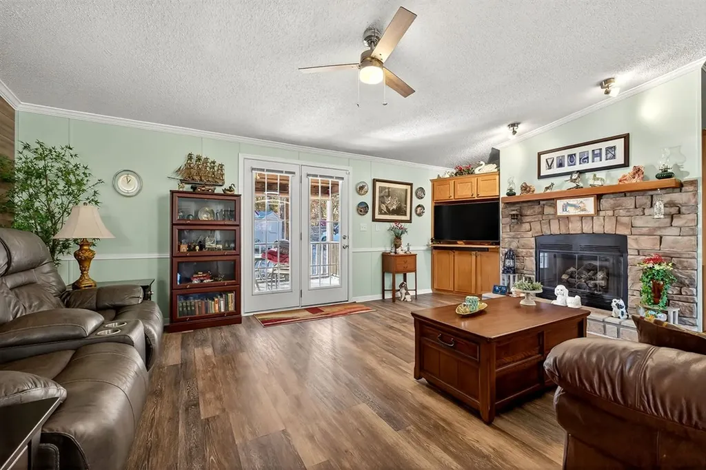 7578 East Fork Lane Crawford TN 38554