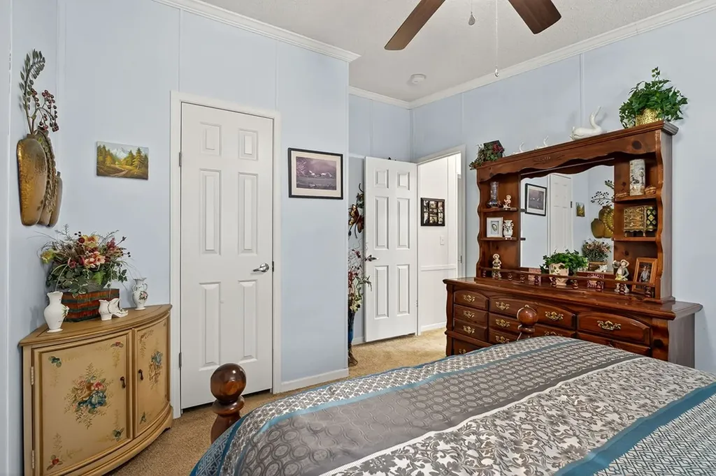 7578 East Fork Lane Crawford TN 38554