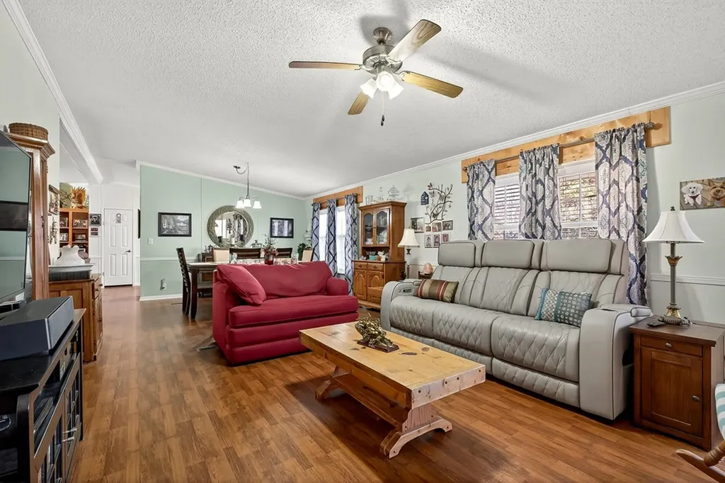 7578 East Fork Lane Crawford TN 38554