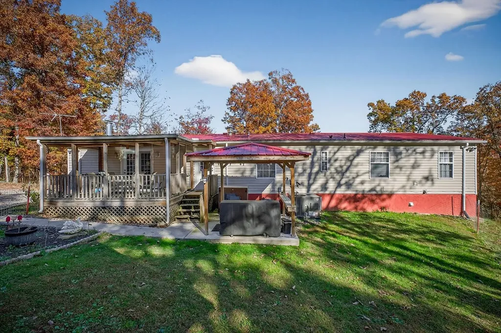 7578 East Fork Lane Crawford TN 38554