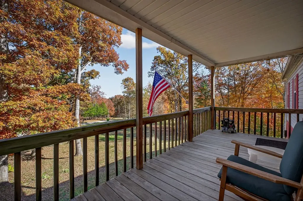 7578 East Fork Lane Crawford TN 38554