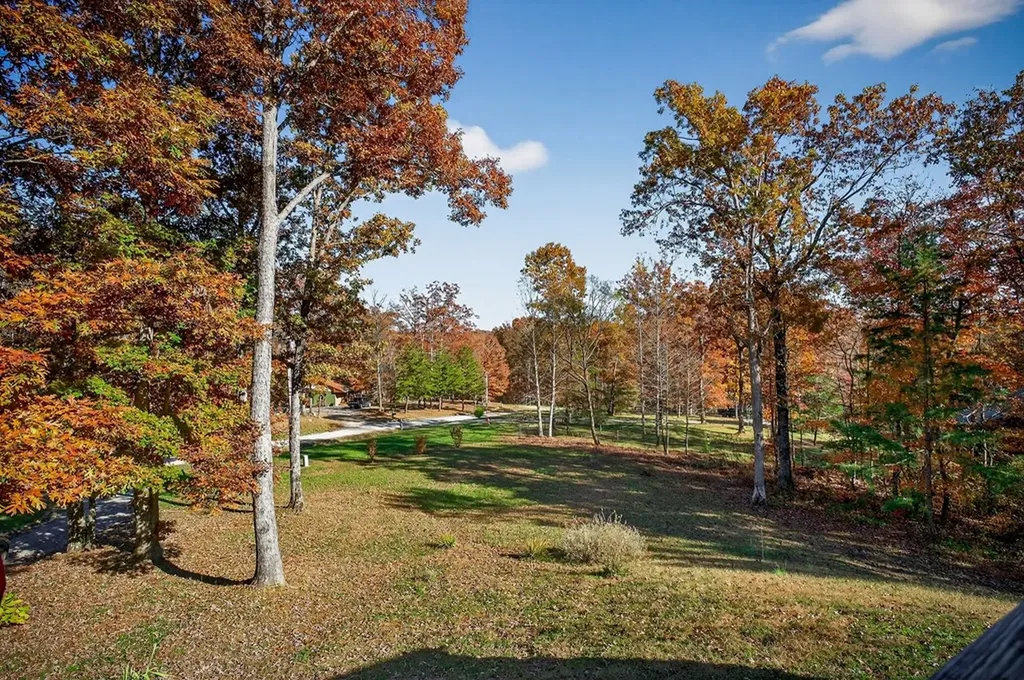 7578 East Fork Lane Crawford TN 38554